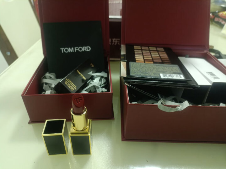 详细说说TOM FORD经典黑管哑光TF口红16斯嘉丽红怎么样？大神分享经验